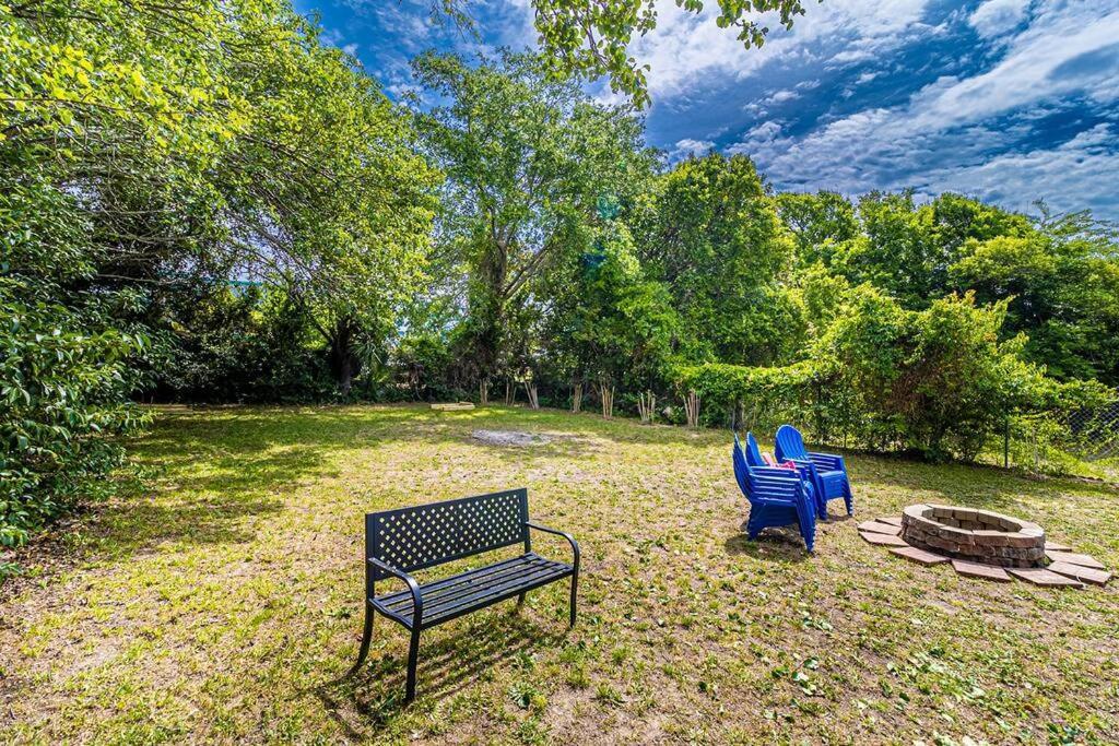 Gorgeous Centrally Located Ocean View 2 King, Huge Private Yard & Deck, Firepit, Bbq, & Game Tables Миртл-Бич Экстерьер фото