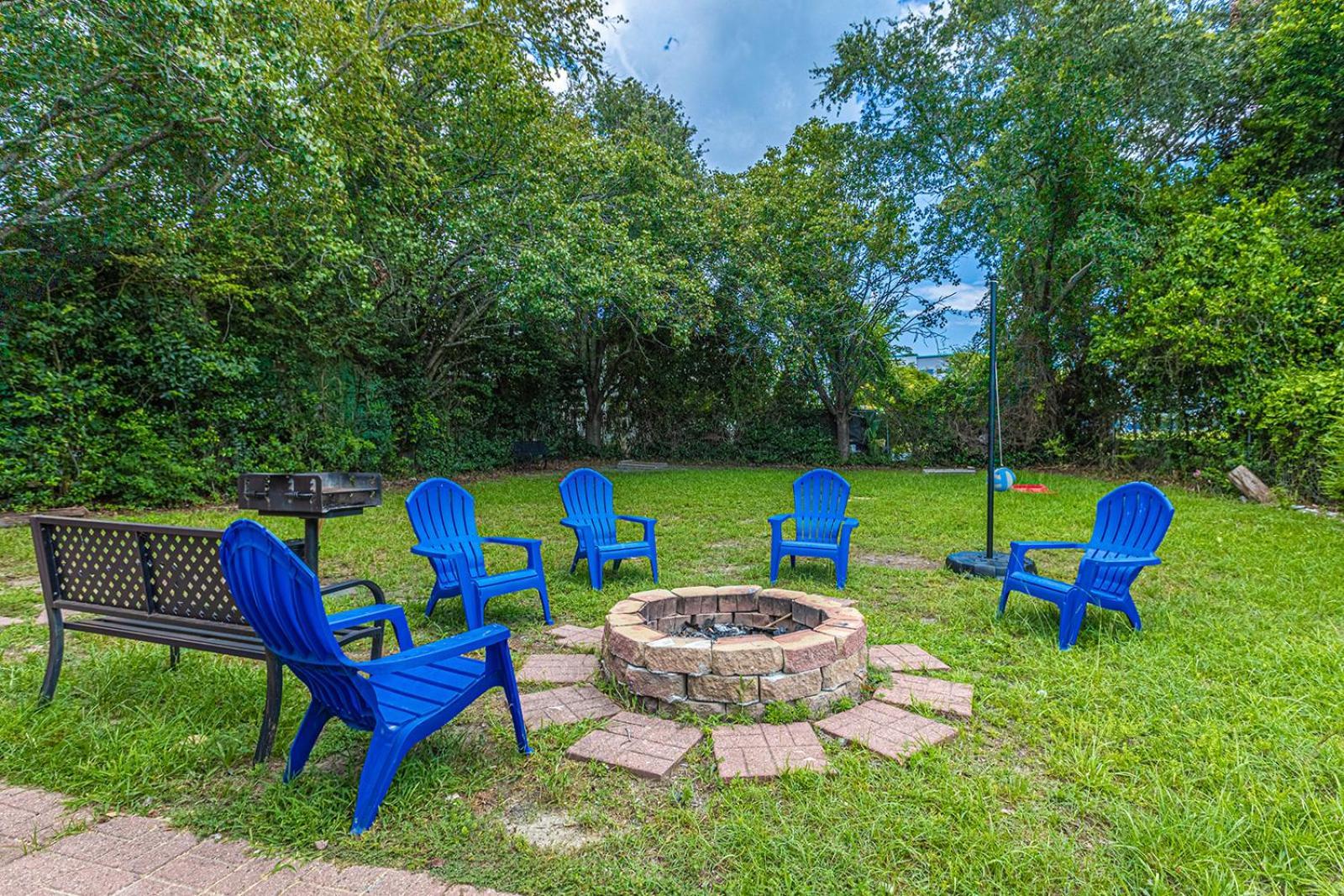 Gorgeous Centrally Located Ocean View 2 King, Huge Private Yard & Deck, Firepit, Bbq, & Game Tables Миртл-Бич Экстерьер фото