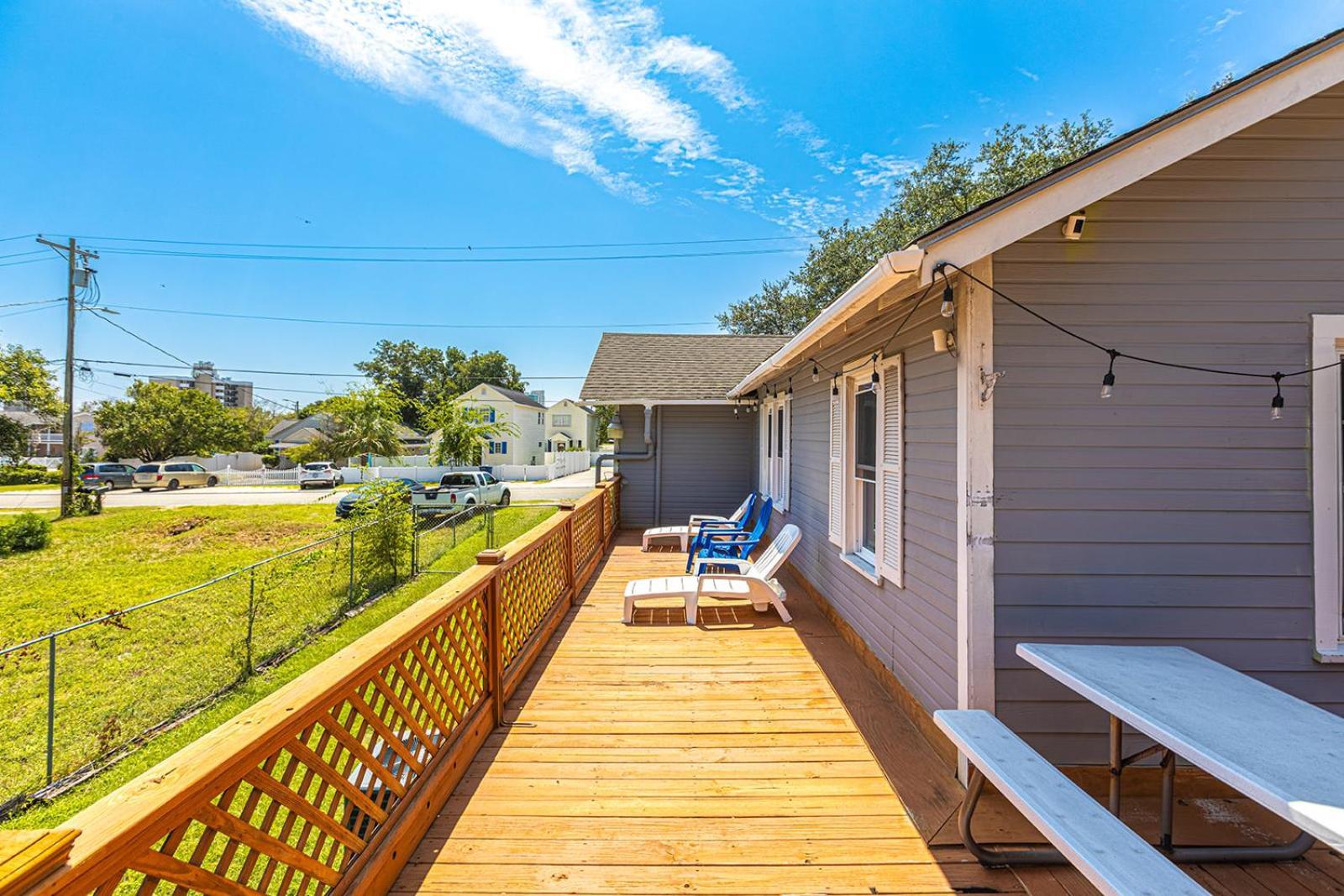 Gorgeous Centrally Located Ocean View 2 King, Huge Private Yard & Deck, Firepit, Bbq, & Game Tables Миртл-Бич Экстерьер фото